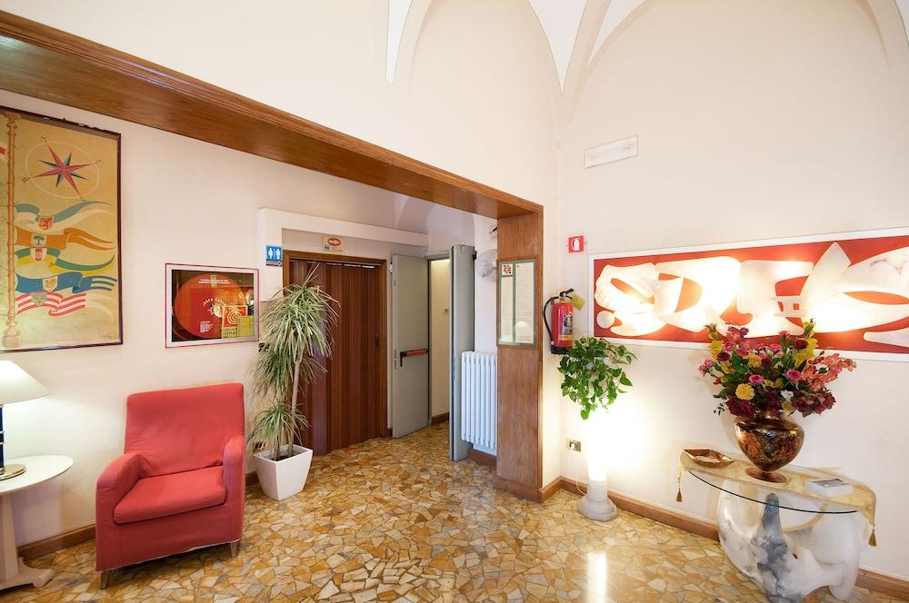 Allegroitalia Nazionale Volterra Exterior photo